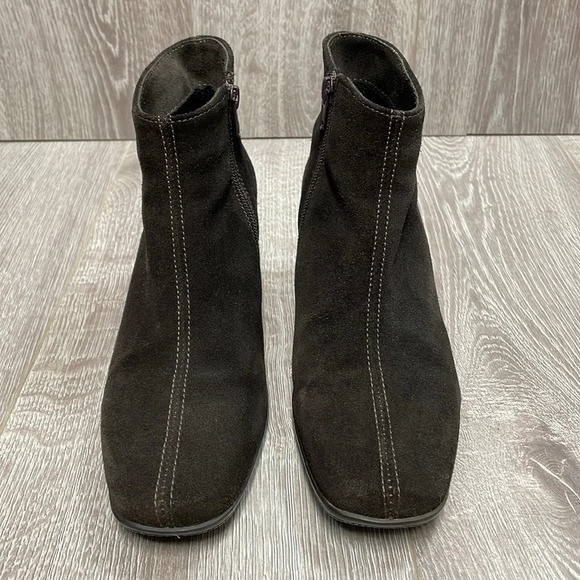 La Canadienne Waterproof Suede Heeled Square Toe Ankle Boots Dark Brown 8M - Picture 2 of 16